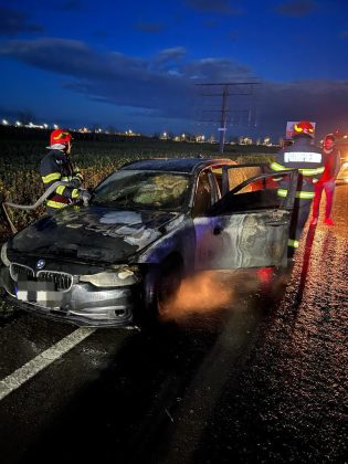 incendiu autoturism
