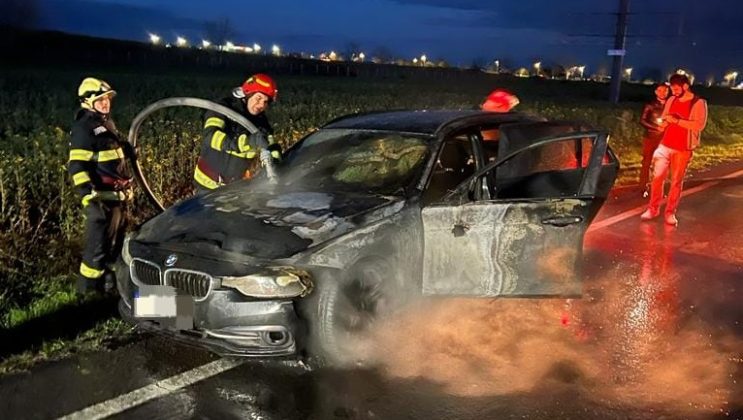 incendiu autoturism